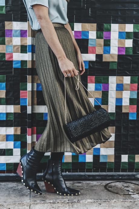 TOKYO Collage_Vintage_Reiss-Pleated_Skirt-Blue_Shirt-Palais_de_Tokyo-10