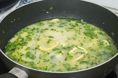 Arroz con pollo al ajillo Arroz con pollo al ajillo