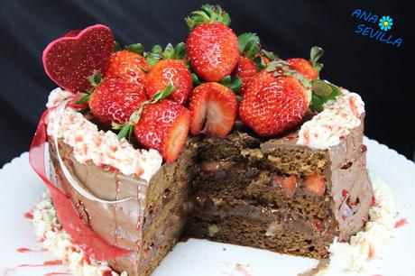 Tarta de fresas y chocolate