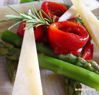 Nido de espárragos, pimientos y queso Nido de espárragos, pimientos y queso