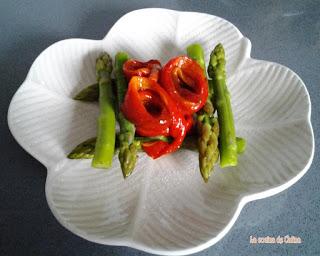 Nido de espárragos, pimientos y queso Nido de espárragos, pimientos y queso