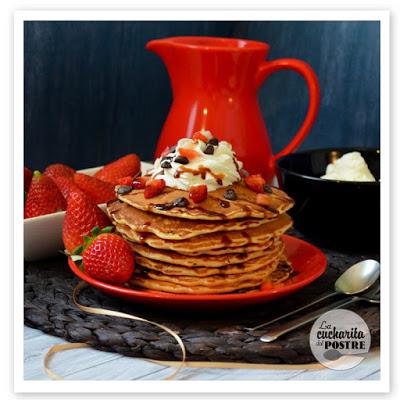 TORTITAS AMERICANAS CON CHIPS DE CHOCOLATE / PANCAKES WITH CHOCOLATE CHIPS