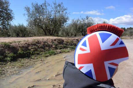 Con la cabeza a buen recaudo Con la cabeza a buen recaudo