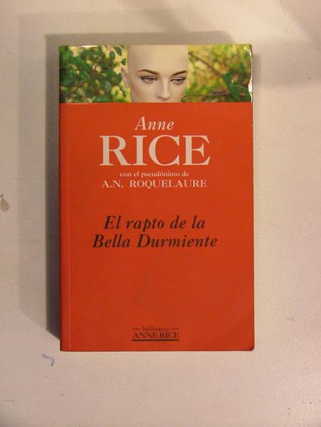 10 libros que te avergüenza haber leído segùn (Book riot) 10 libros que te avergüenza haber leído segùn (Book riot)