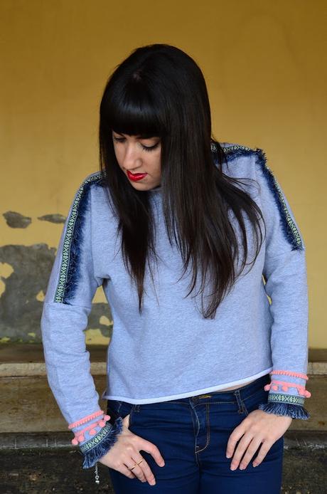 Sudadera borlas Sudadera borlas