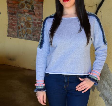 Sudadera borlas Sudadera borlas