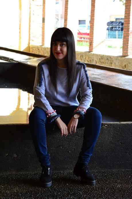 Sudadera borlas Sudadera borlas