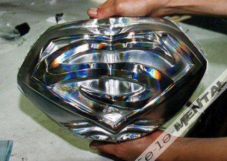 Con todos ustedes, el “Superman” de Tim Burton sburt3