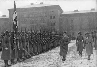 El Führer felicita las fiestas a la Leibstandarte - 26/12/1940.