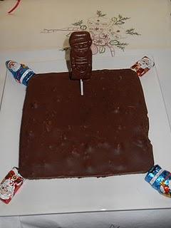 TURRÓN DE CHOCOLATE DE MACADAMIA TURRÓN DE CHOCOLATE DE MACADAMIA