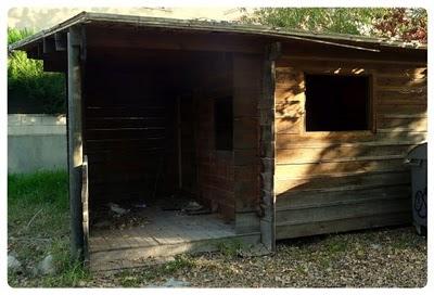 Camping de playa abandonado