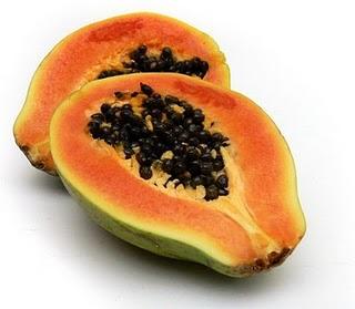 PAPAYA PARA UNAS UÑAS FUERTES PAPAYA PARA UNAS UÑAS FUERTES