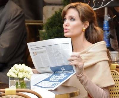 Angelina Jolie interesada en probar suerte en la comedia Angelina Jolie interesada en probar suerte en la comedia