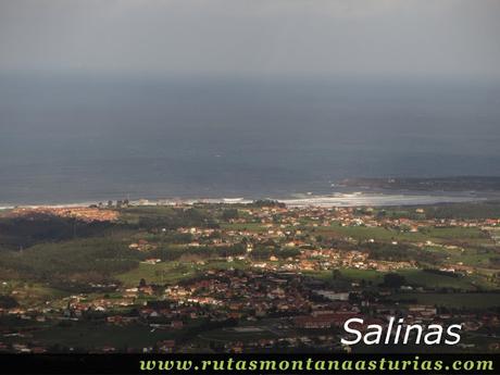 Vista de Salinas desde el Bufarán