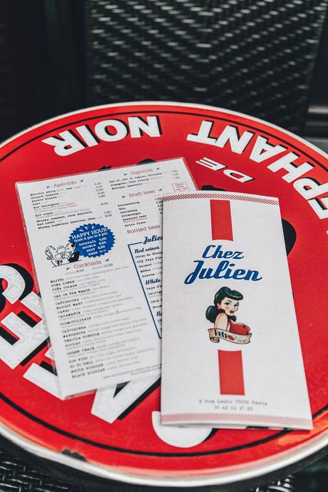 Montmartre Montmartre-Moulin_Rouge-Zadig_Voltiere-Sequins_Jacket-Leather_Trousers-Outfit-Paris-Street_Style-1