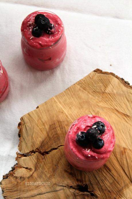 Mousse vegana de coco y frambuesas #singluten #sinlactosa Mousse vegana de coco y frambuesas #singluten #sinlactosa