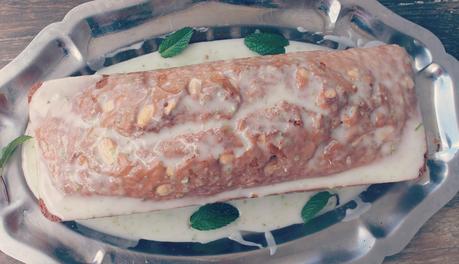 PLUMCAKE GLASEADO DE LIMA CON SEMILLAS DE AMAPOLA PLUMCAKE GLASEADO DE LIMA CON SEMILLAS DE AMAPOLA