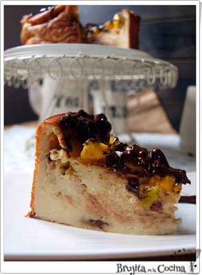 Cheesecake de requesón con mango  y chocolate