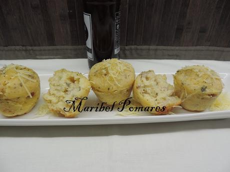 Muffins salados de queso y bacon.