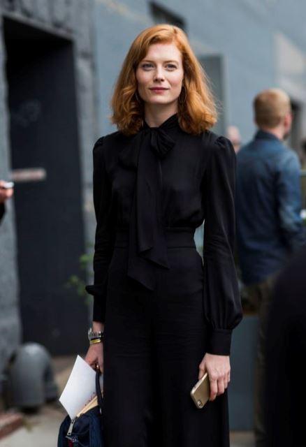 El magnetismo de las mujeres pelirrojas. Ginger women Pelirroja de negro 1