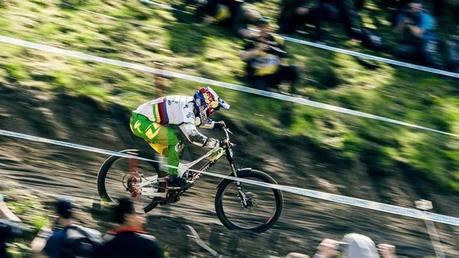 Copa del Mundo DH 2016 #1, Lourdes: Aaron Gwin y Rachel Atherton golpean primero Copa del Mundo DH 2016 #1, Lourdes: Aaron Gwin y Rachel Atherton golpean primero