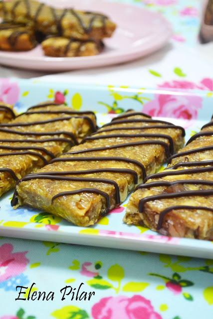 Barritas de dátiles y mantequilla de cacahuete (sin horno)