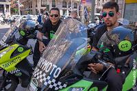 Transporte en motocicletas y motos http://www.diariosdeunfotografodeviajes.com/2015/08/mototaxis-en-madrid.html