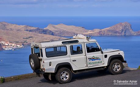 Transporte en vehículos 4x4 / Todo-Terrenos http://www.diariosdeunfotografodeviajes.com/2014/07/levadas-senderismo-y-4x4-en-madeira.html