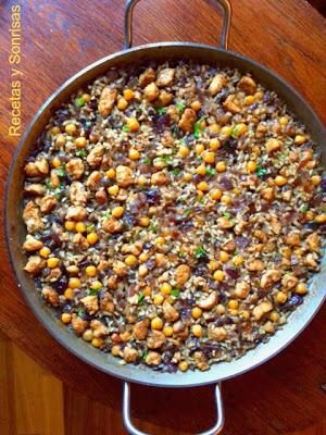 ARROZ DE ETIOPIA CON POLLO, GARBANZOS Y PASAS