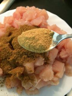 ARROZ DE ETIOPIA CON POLLO, GARBANZOS Y PASAS ARROZ DE ETIOPIA CON POLLO, GARBANZOS Y PASAS