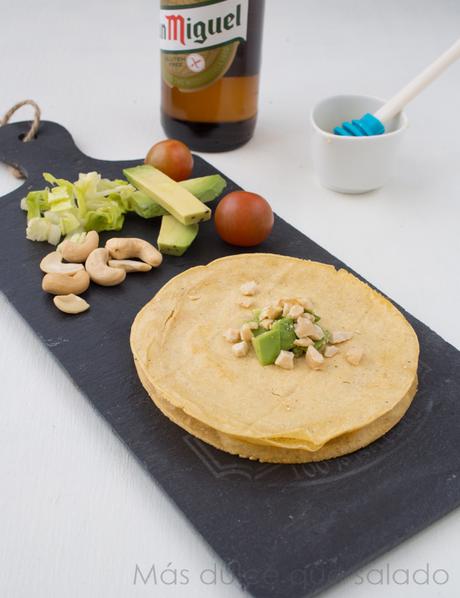 Quesadillas de queso de cabra con miel y anacardos Quesadillas de queso de cabra con miel y anacardos