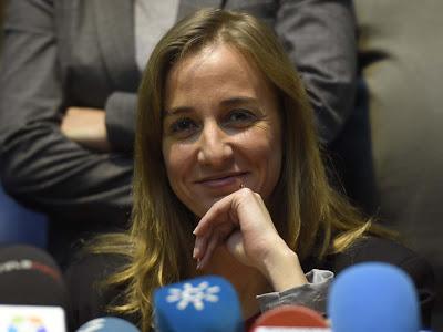 SÍ, PUNTO. ME RÍO EN TU CARA, PUNTO SÍ, PUNTO. ME RÍO EN TU CARA, PUNTO