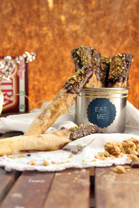 Rollitos de pasta filo con cereales Kellogs y mascarpone - Falsos churros Rollitos de pasta filo con cereales Kellogs y mascarpone - Falsos churros