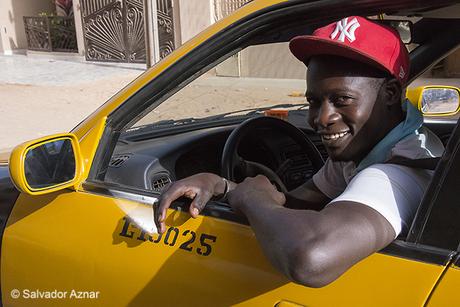 Taxis y tuk-tuks http://www.diariosdeunfotografodeviajes.com/2014/06/sobre-los-transportes-en-senegal.html