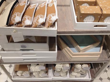 LIFESTYLE by STRADIVARIUS, PRIMERA COLECCION DECO.- LIFESTYLE by STRADIVARIUS, PRIMERA COLECCION DECO.-