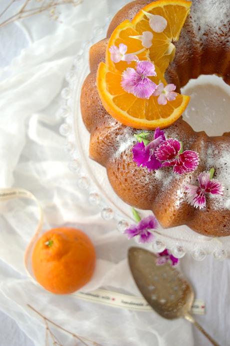 Bundt cake de tangelo, lo mejor de dos frutas reunidas en un bizcocho Bundt cake de tangelo, lo mejor de dos frutas reunidas en un bizcocho