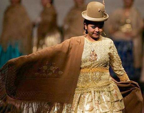 Sombrero Bombín – “Última moda para cholitas” Chola Paceña