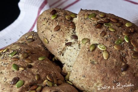 Pan de Centeno con Semillas de Chia y de Calabaza