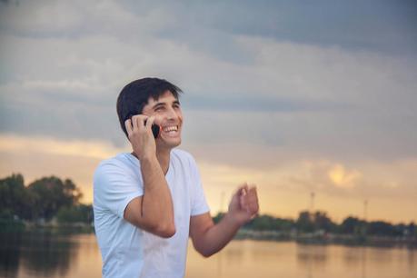 Movistar suspende sus llamadas internacionales para Venezuela, y te proporcionamos las mejores alternativas para que sigas llamando a dicho país Movistar suspende sus llamadas internacionales para Venezuela, y te proporcionamos las mejores alternativas para que sigas llamando a dicho país