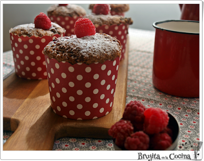 Muffins de espelta con manzana y frambuesa