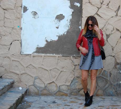 nAVY + rOJO + mARIPOSAS #nOUNFORMES nAVY + rOJO + mARIPOSAS #nOUNFORMES