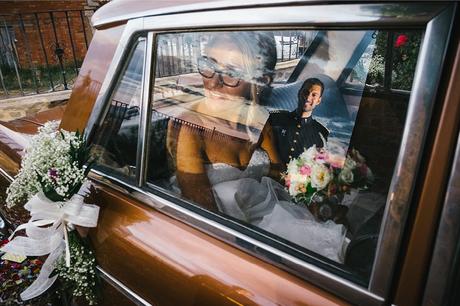coche-novia-reflejo-fotografo-boda-teruel