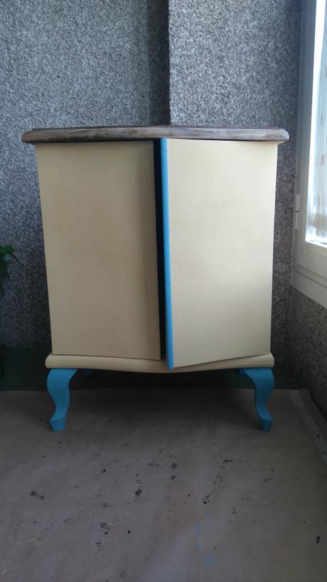 Mesita de noche con Chalk Paint | Antes y Después Mesita de noche con Chalk Paint | Antes y Después