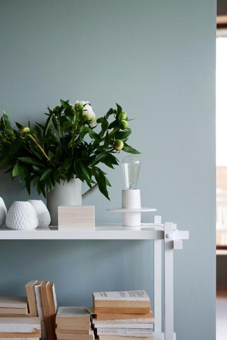 Vuelven los colores intensos. Decoracion monocromatica composiciones sobre armarios