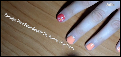 Manicura Primaveral Con Flor. Manicura Primaveral Con Flor.
