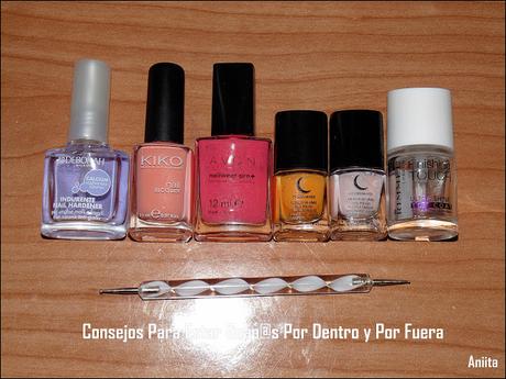 Manicura Primaveral Con Flor. Manicura Primaveral Con Flor.