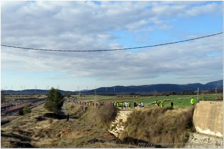 Primeros kilómetros, el pelotón se estira Primeros kilómetros, el pelotón se estira