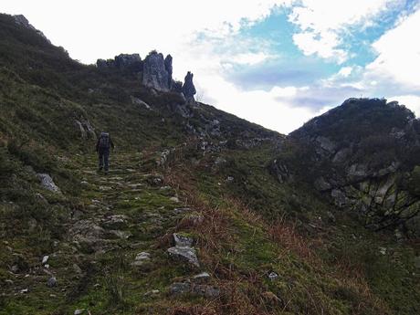 Pico Facéu desde Omedal Pico Facéu desde Omedal