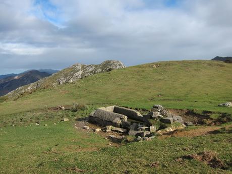 Pico Facéu desde Omedal Pico Facéu desde Omedal
