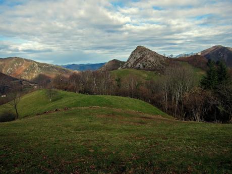 Pico Facéu desde Omedal Pico Facéu desde Omedal